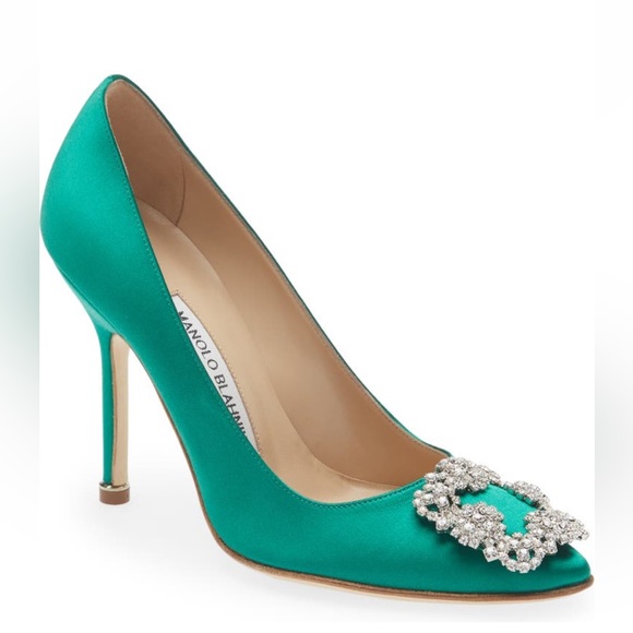 Manolo Blahnik Hangisi Crystal Buckle Pump - Picture 7 of 8